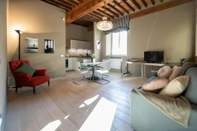 The Tower Apartment in Center Town – Fotos 5