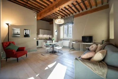 The Tower Apartment in Center Town – Fotos 9